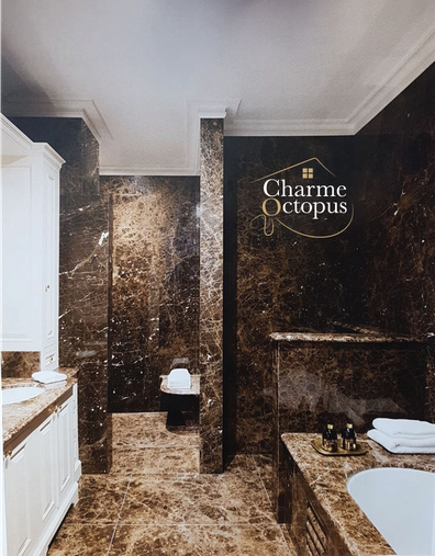 Salle de bain en marbre Emp